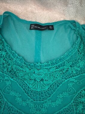 New York & Company Teal Crochet Lace Scoop Neck Blouse